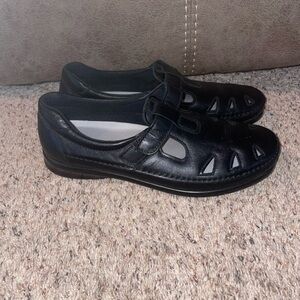 SAS Roamer EZ Strap Walking Shoe Black Womens 11 Memory Foam Slip-On